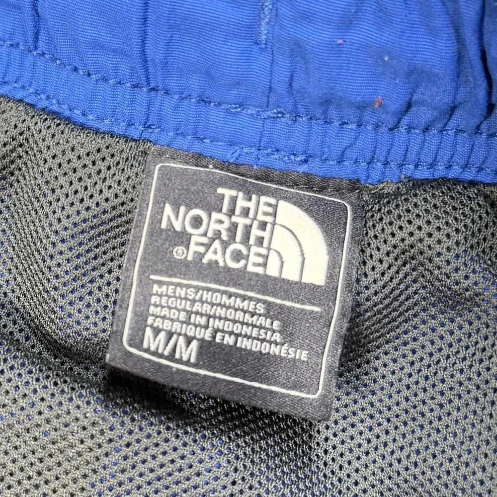 The North Face FlashDry Mens Blue Hiking Athletic Shorts Size Medium M 7 Inseam